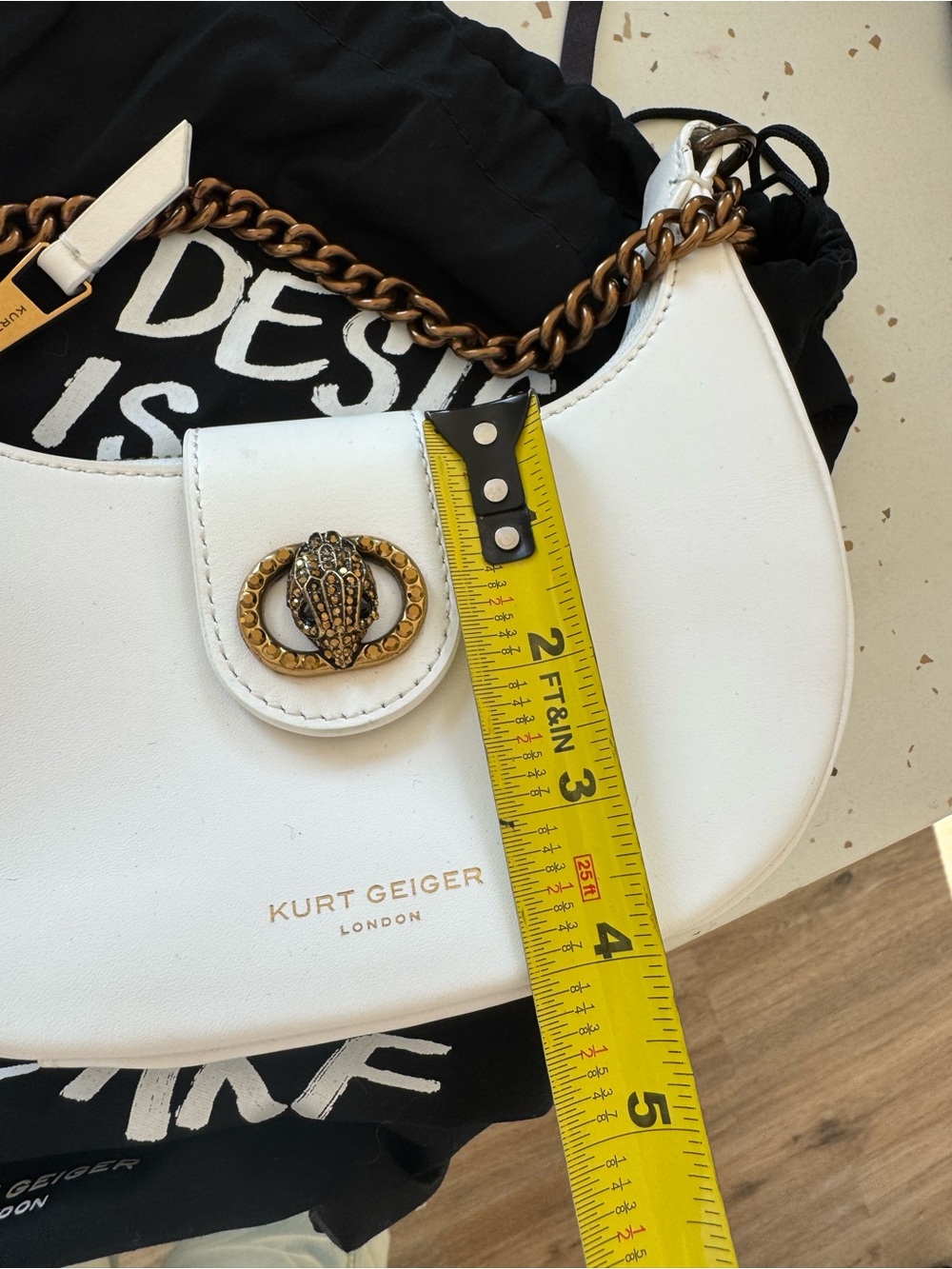 Kurt Geiger White Leather Crossbody Bag with Gold Chain Detail NWT - Picture 7 of 8